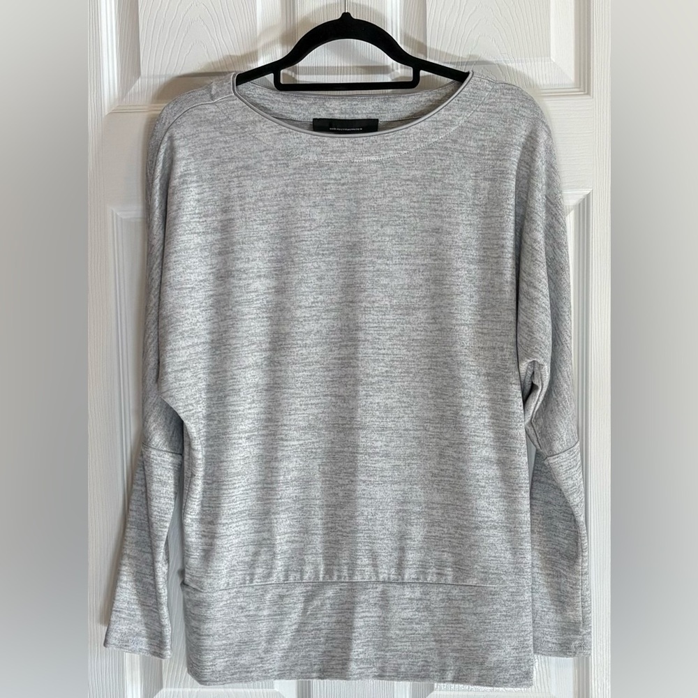WHITE HOUSE BLACK MARKET Women’s Small crew neck-Ribbed Knit Pullover